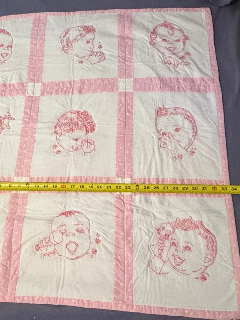 🩵 Vintage-Inspired Pink and White Baby Quilt - Soft Nursery Throw